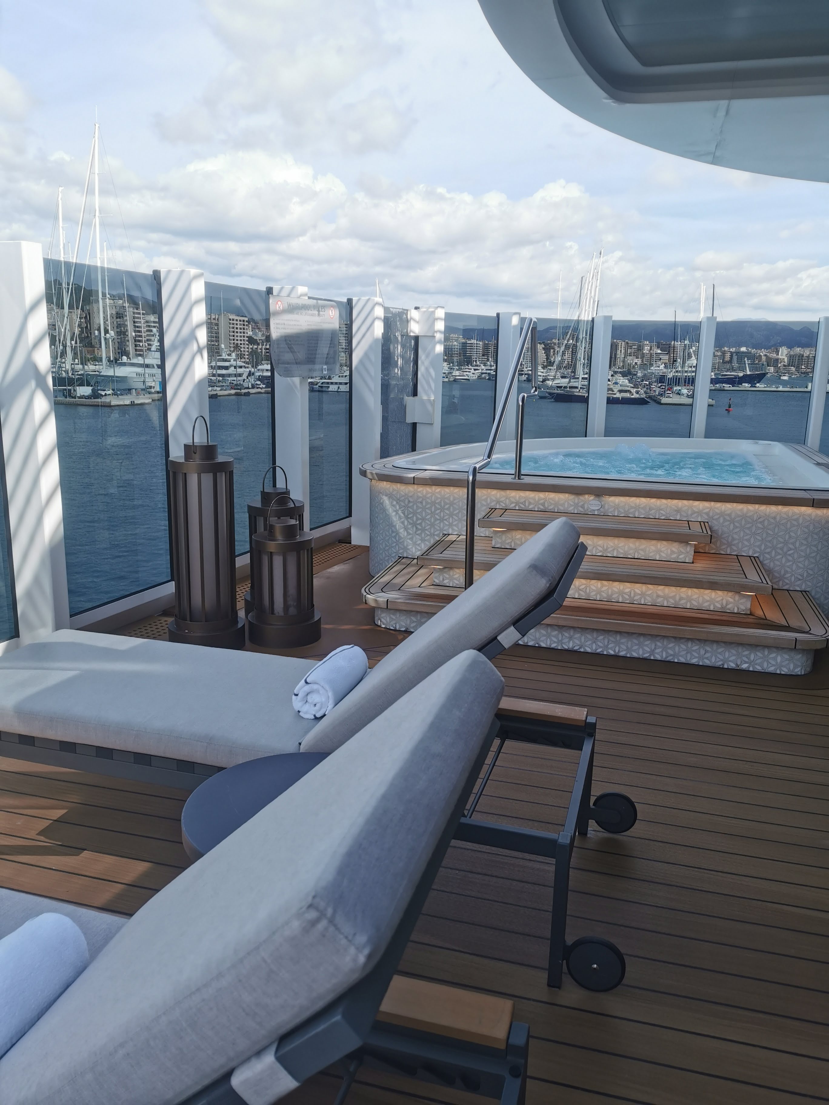 Cruises4you Schiffsreisen und Traumurlaube